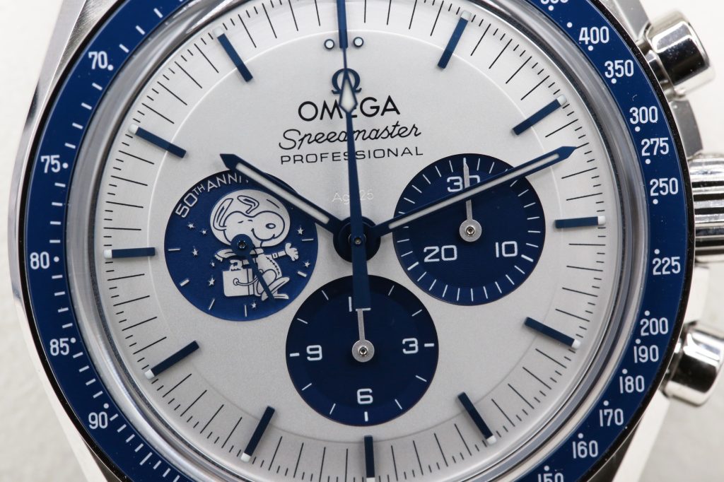 Omega 310.32.42.50.02.001 Snoopy SPEED MASTER SNOOPY 42mm 2026 Snoopy