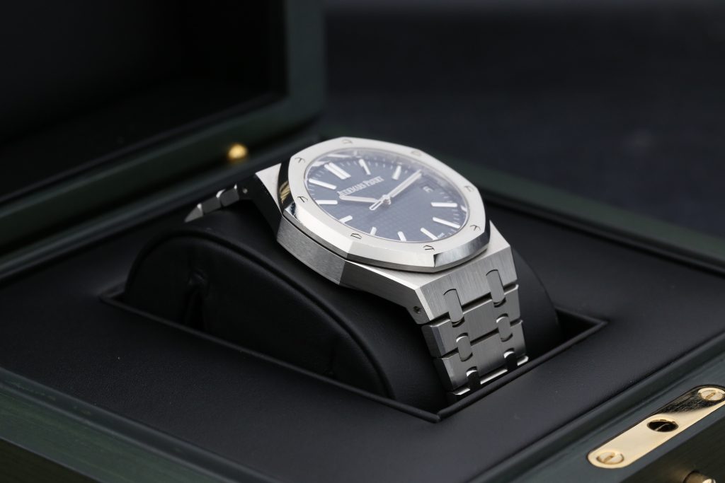 Audemars Piguet 15510ST.OO.1320ST.01 Blue ROYAL OAK  41mm 2022 50TH ANNIVERSARY